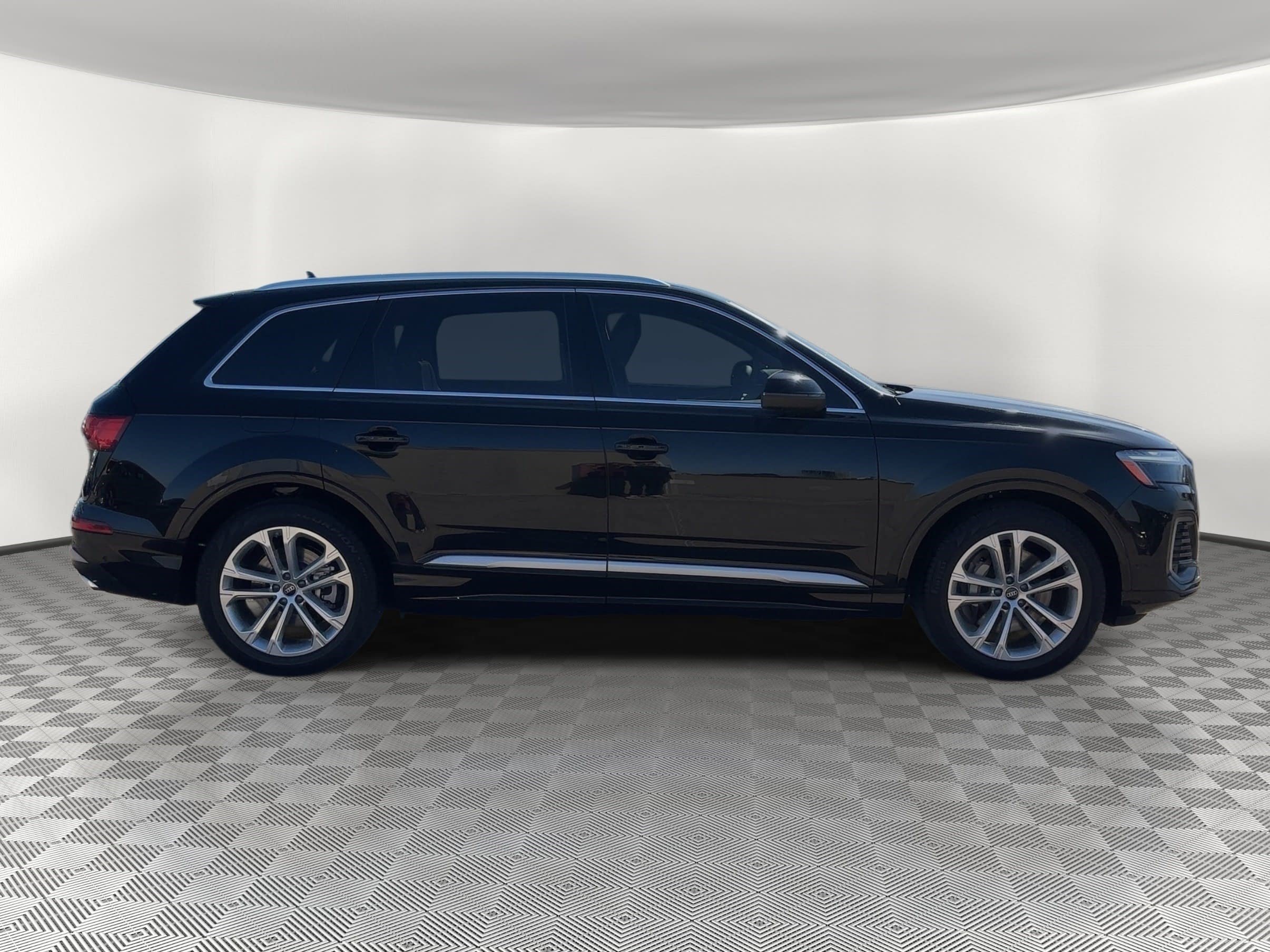 New 2026 Audi Q7 3.0T Premium Plus AWD/4WD image 7