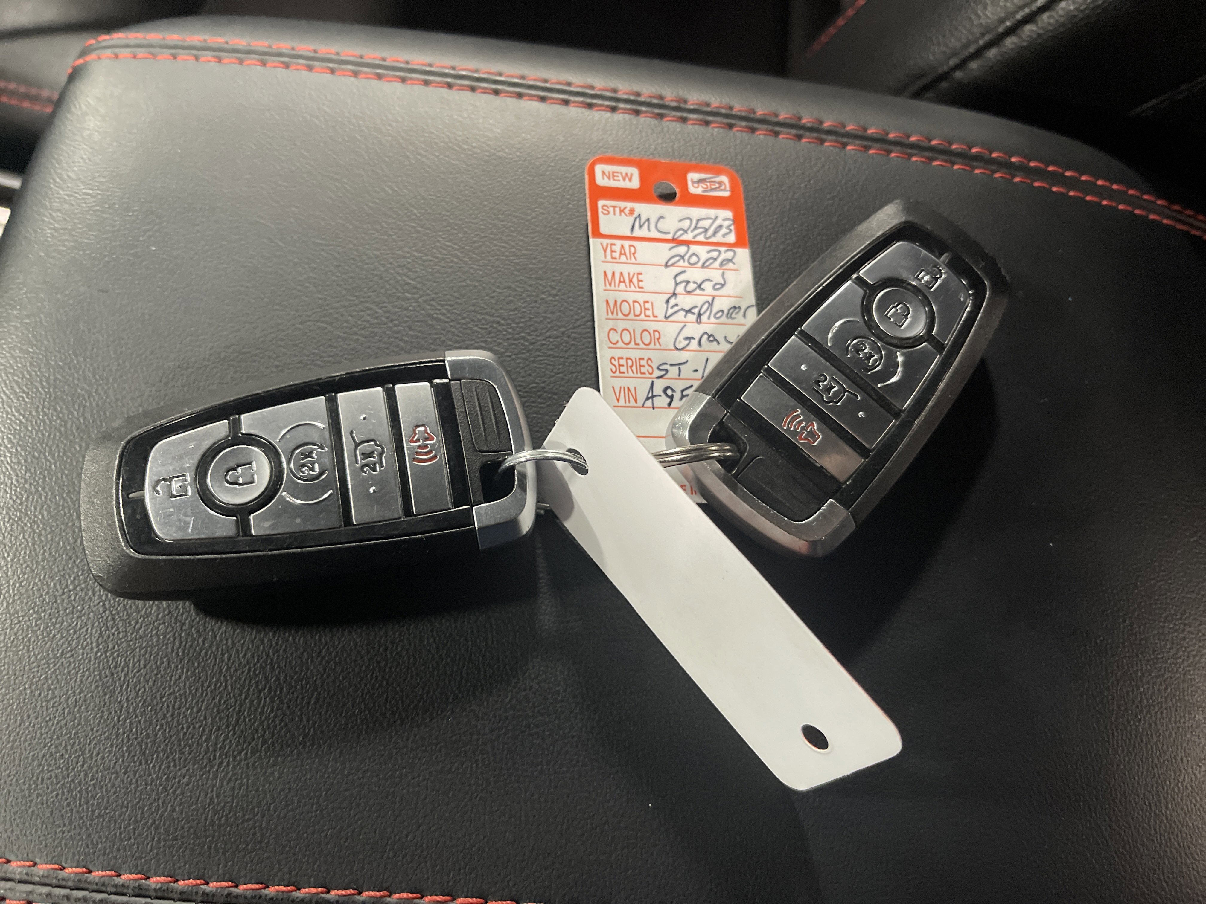 Used 2022 Ford Explorer ST-Line image 27