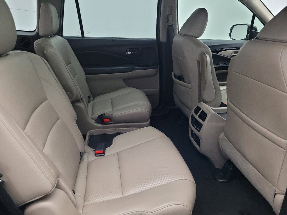 Used 2017 Honda Pilot Elite image 19