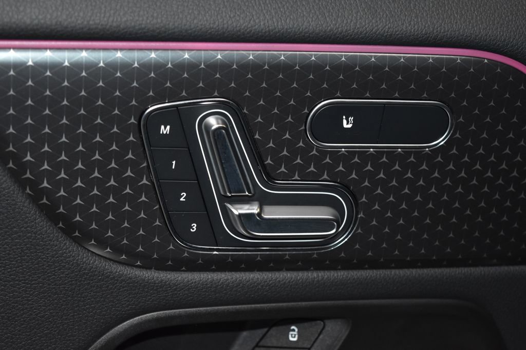 Certified 2026 Mercedes-Benz GLA 250 4MATIC image 5