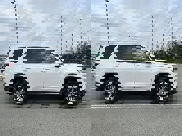 Used 2024 Honda Pilot EX-L image 3