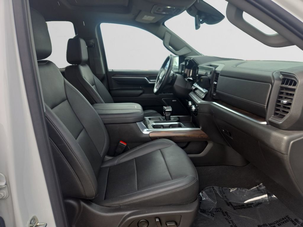 Used 2023 GMC Sierra 1500 SLT w/ SLT Premium Package image 17