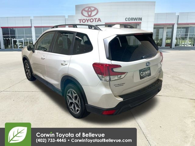 Used 2023 Subaru Forester Premium image 6