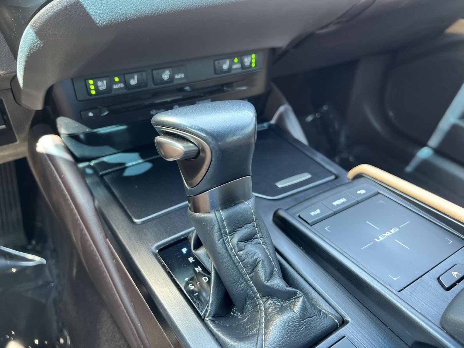 Used 2021 Lexus ES 250 w/ Premium Package AWD/4WD image 19