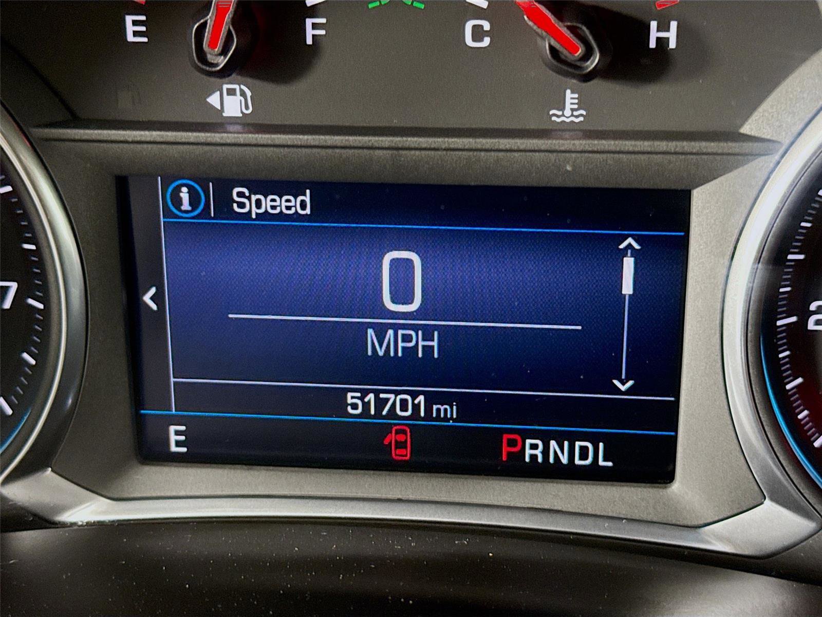 Used 2019 Chevrolet Equinox LT image 2