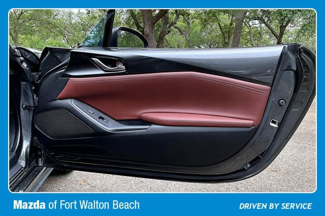 Used 2019 MAZDA MX-5 Miata RF Grand Touring RWD image 26