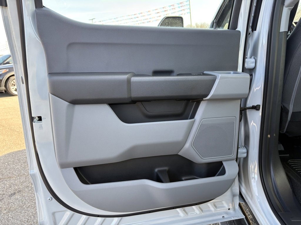 New 2026 Ford F250 XL image 19