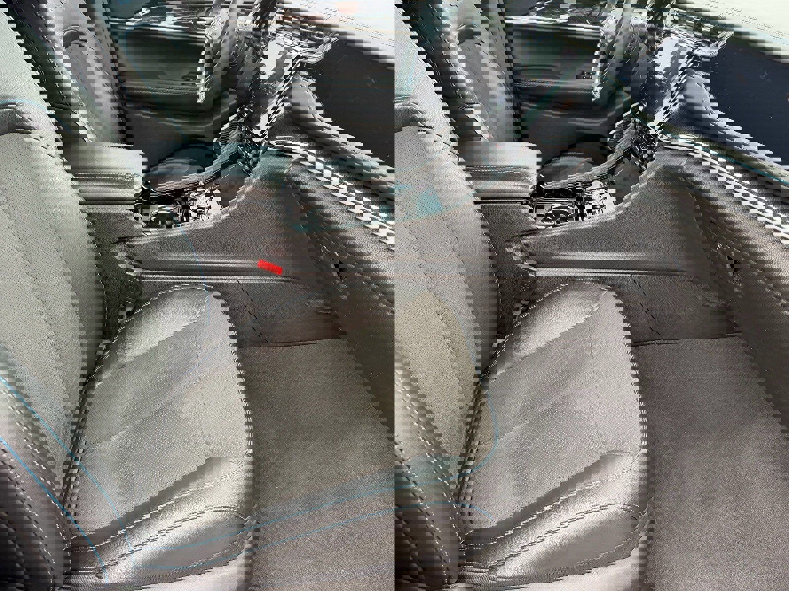 Used 2022 Jeep Grand Cherokee Trailhawk w/ Advanced Protech Group II image 15