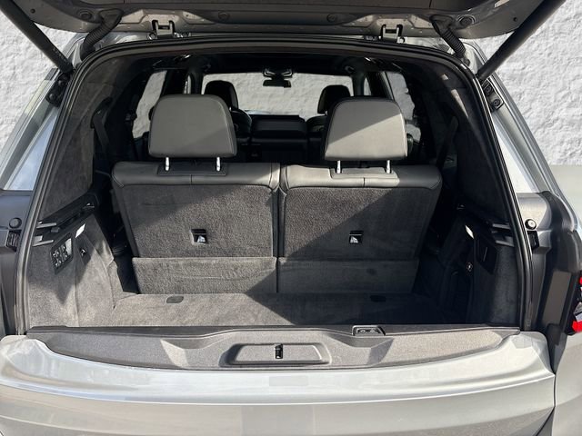 Used 2024 BMW X7 xDrive40i w/ Executive Package image 12