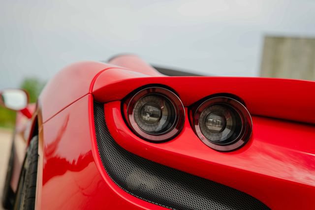 Used 2023 Ferrari F8 Tributo RWD image 31