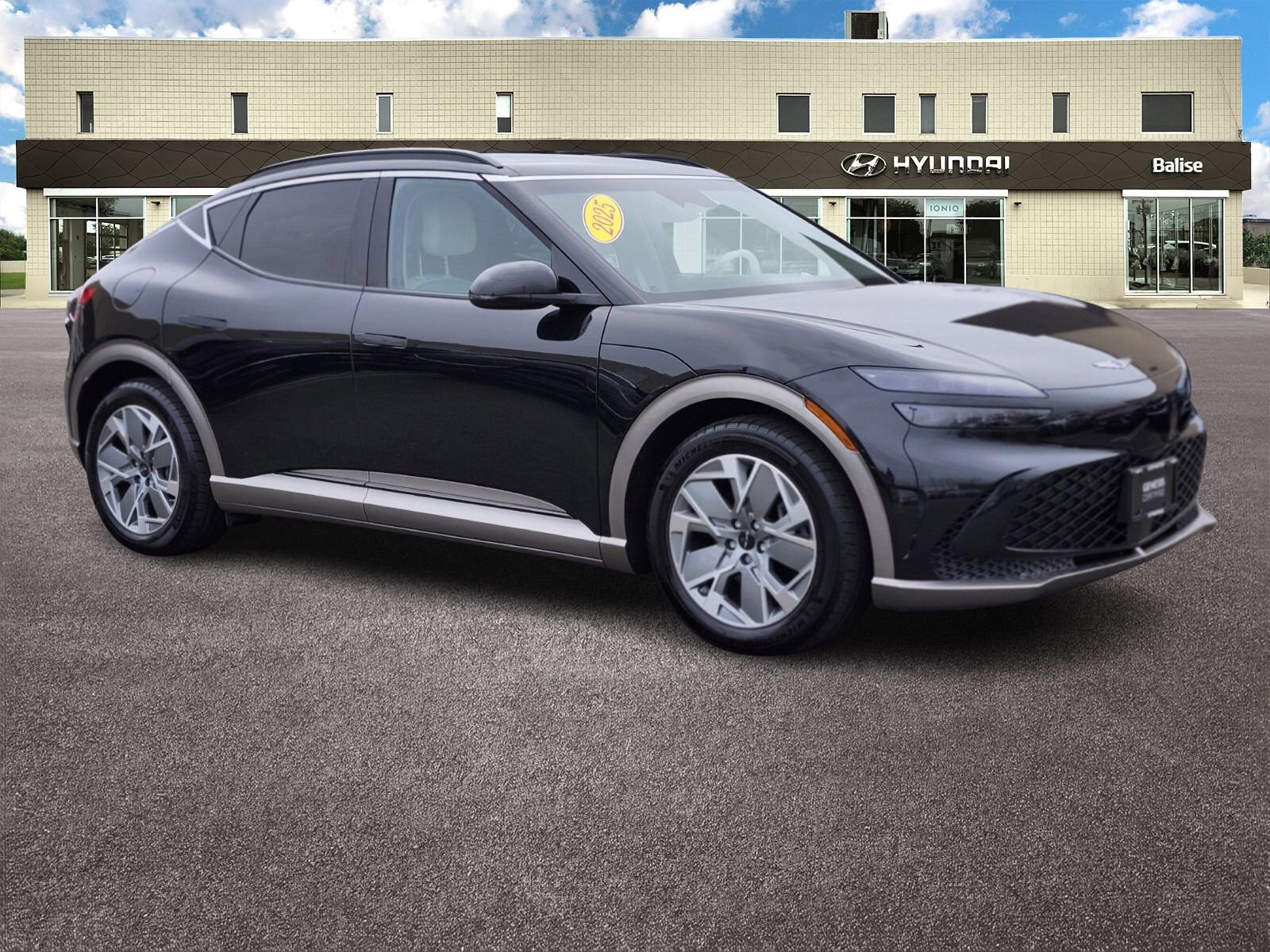 Used 2025 Genesis GV60 Advanced AWD/4WD image 1