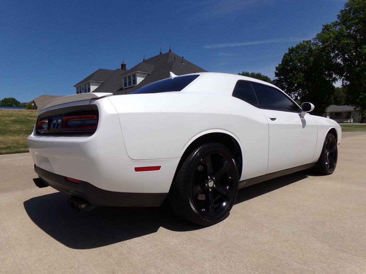 Used 2015 Dodge Challenger R/T w/ Quick Order Package 22B R/T RWD image 20