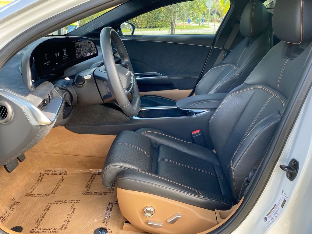 Used 2022 Lucid Air Grand Touring image 36