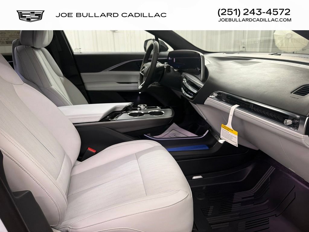 New 2027 Cadillac Optiq Luxury AWD/4WD image 21