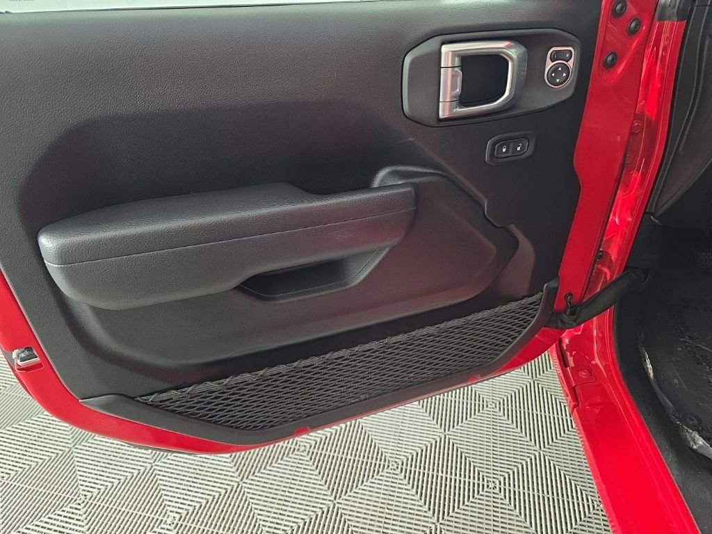 Used 2022 Jeep Wrangler Unlimited Sport AWD/4WD image 14