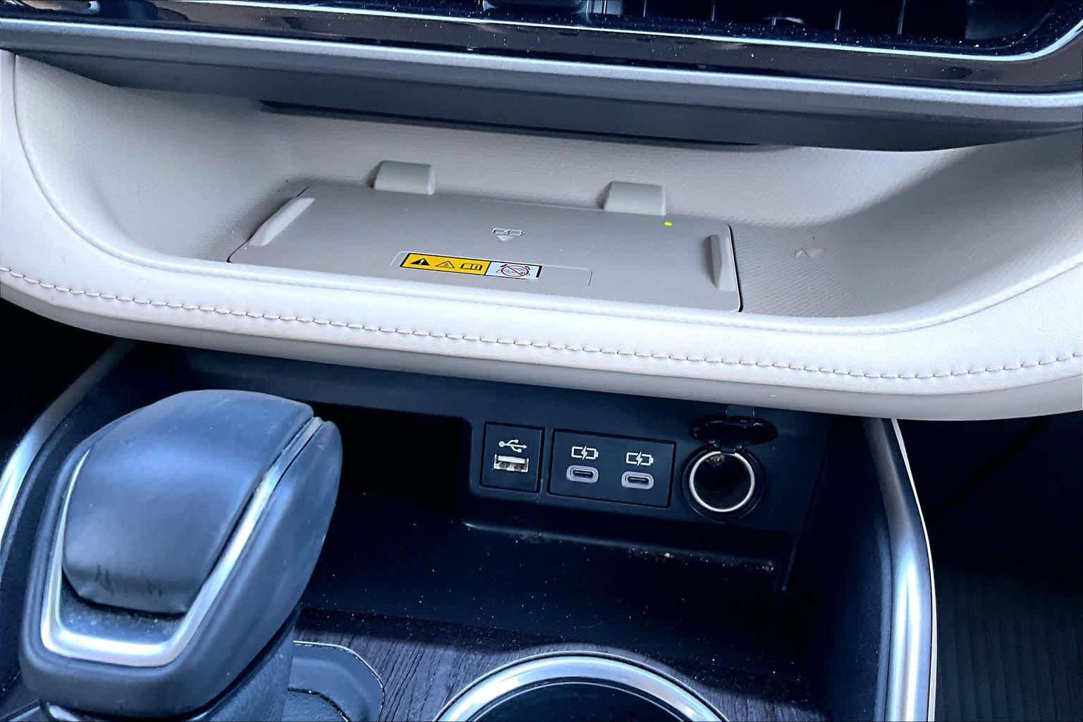 Used 2023 Toyota Highlander Limited FWD image 52