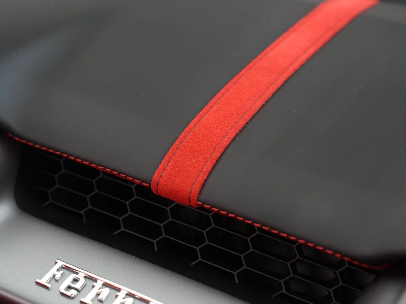 Used 2022 Ferrari 812 GTS RWD image 28