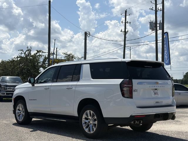 Used 2023 Chevrolet Suburban Premier RWD image 11