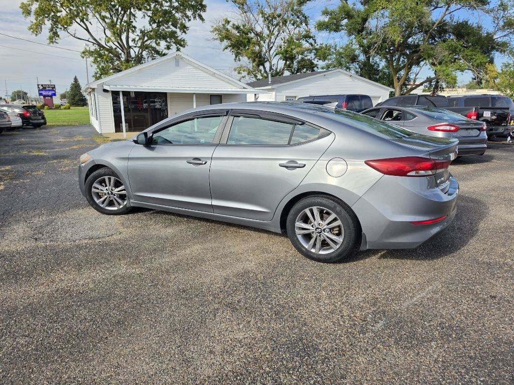 Used 2018 Hyundai Elantra SEL w/ Winter Weather Package FWD image 8