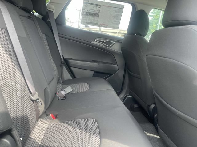 New 2026 Kia Sportage LX FWD image 18