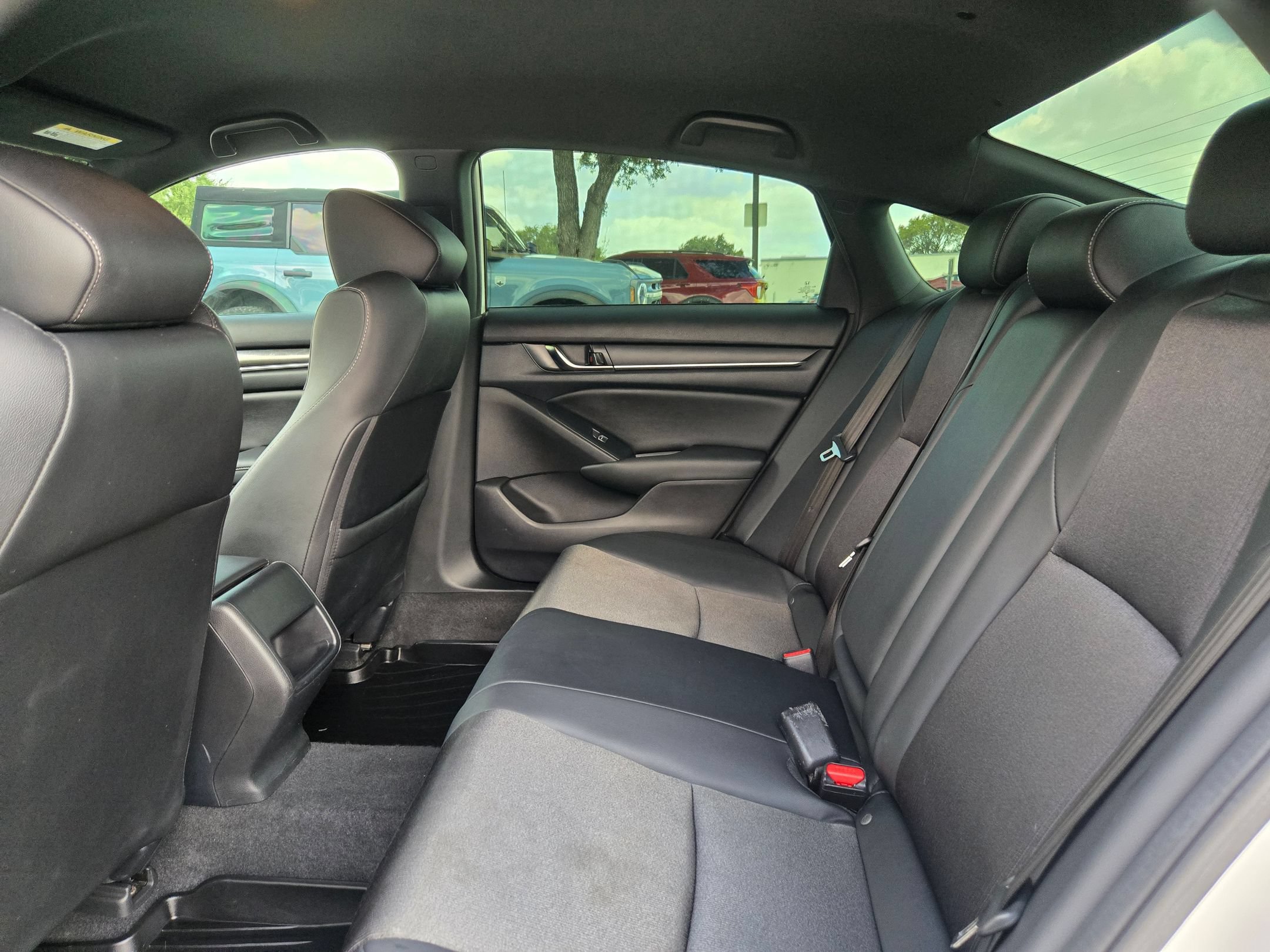 Used 2020 Honda Accord Sport image 14