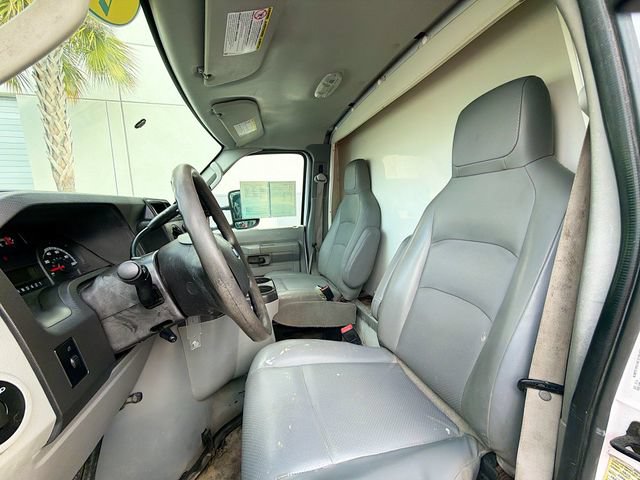 Used 2016 Ford E-350 and Econoline 350 Super Duty RWD image 19