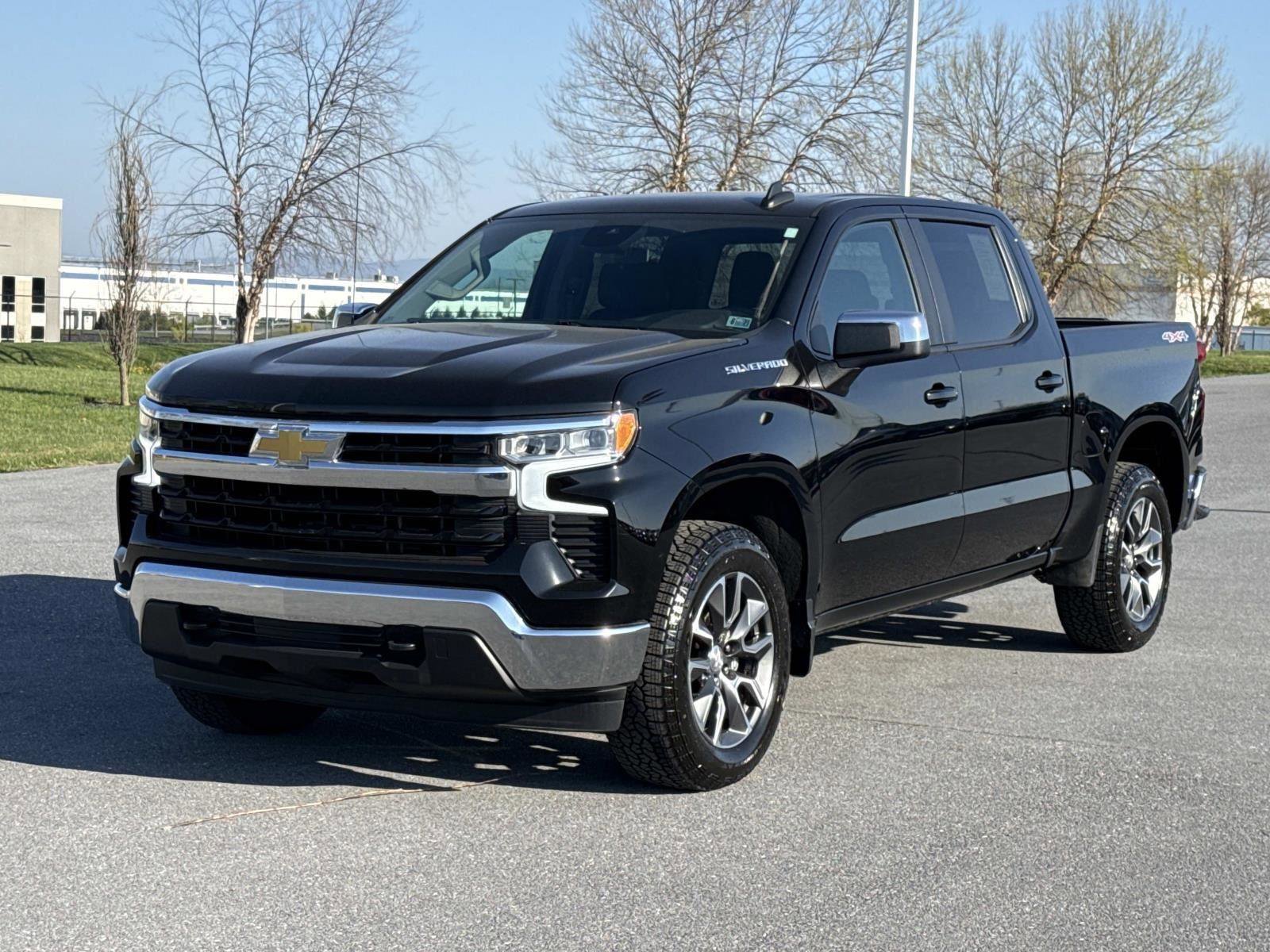 Used 2022 Chevrolet Silverado 1500 LT AWD/4WD image 27