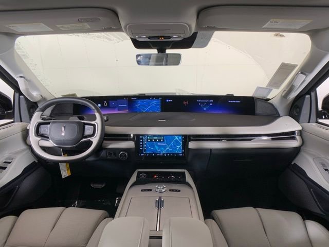 New 2025 Lincoln Navigator Reserve image 29