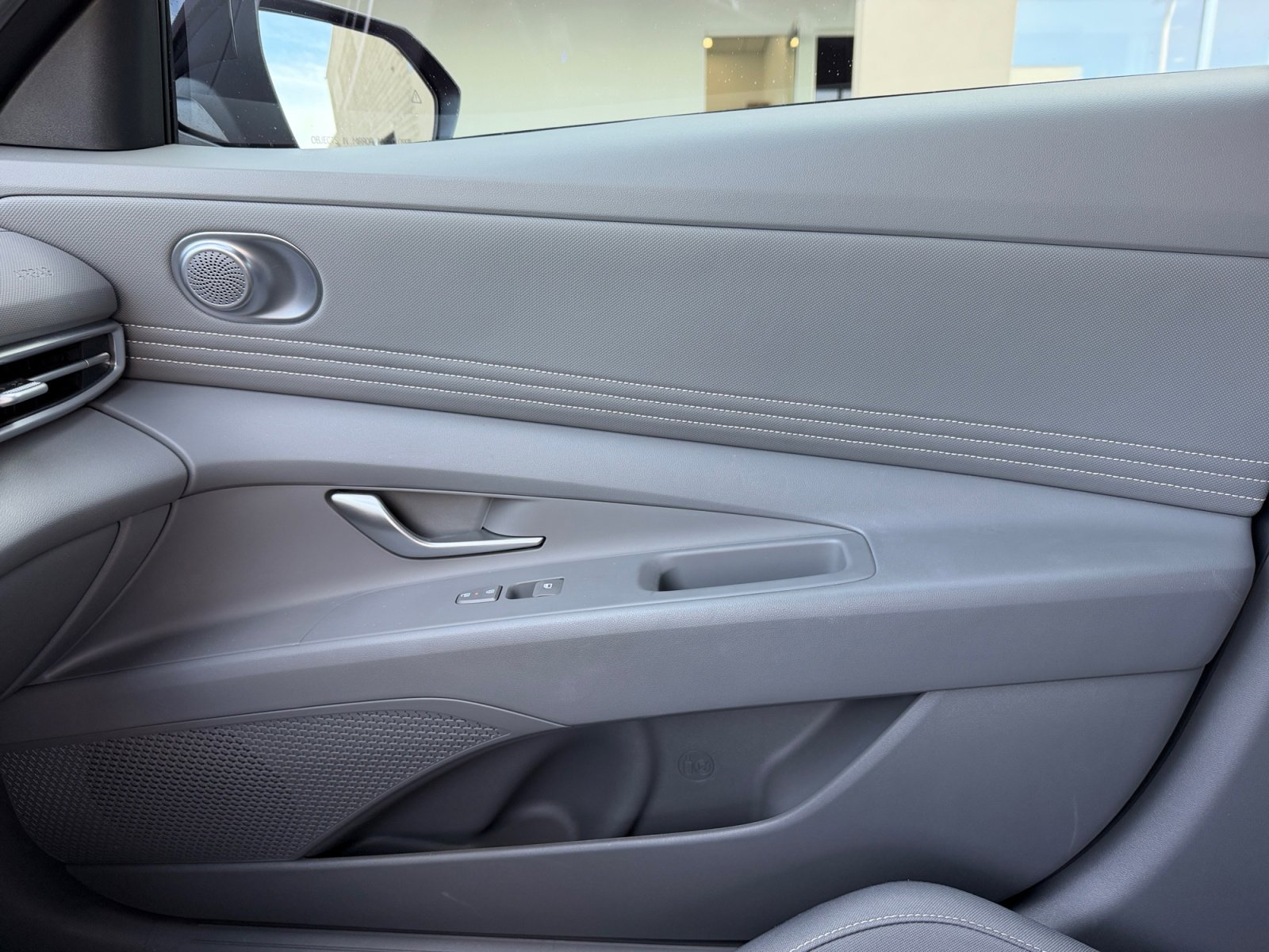 Certified 2025 Hyundai Elantra Sport FWD image 16