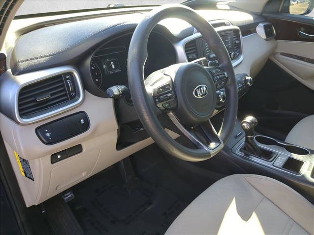 Used 2018 Kia Sorento LX image 10