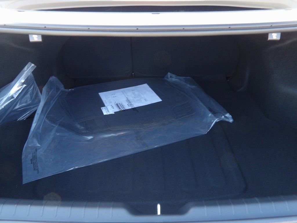 Used 2025 Kia K4 EX image 8