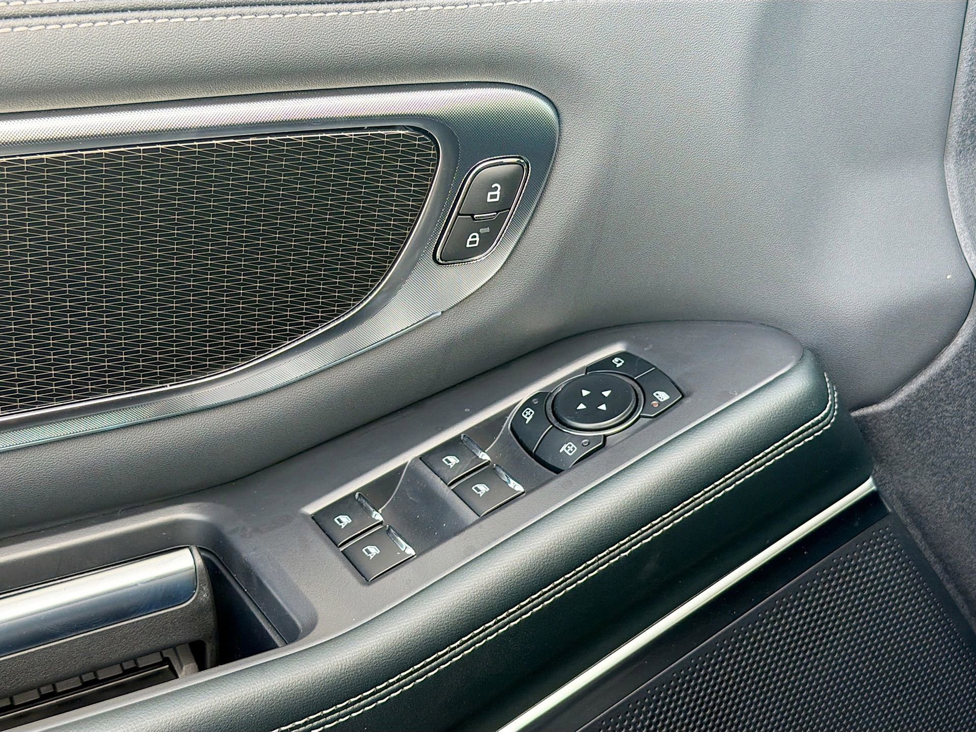 New 2026 Ford Expedition Platinum w/ Stealth Appearance Package image 25