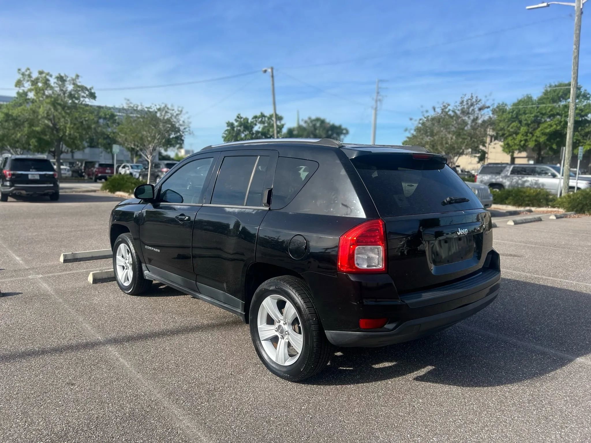 Used 2012 Jeep Compass Sport image 7