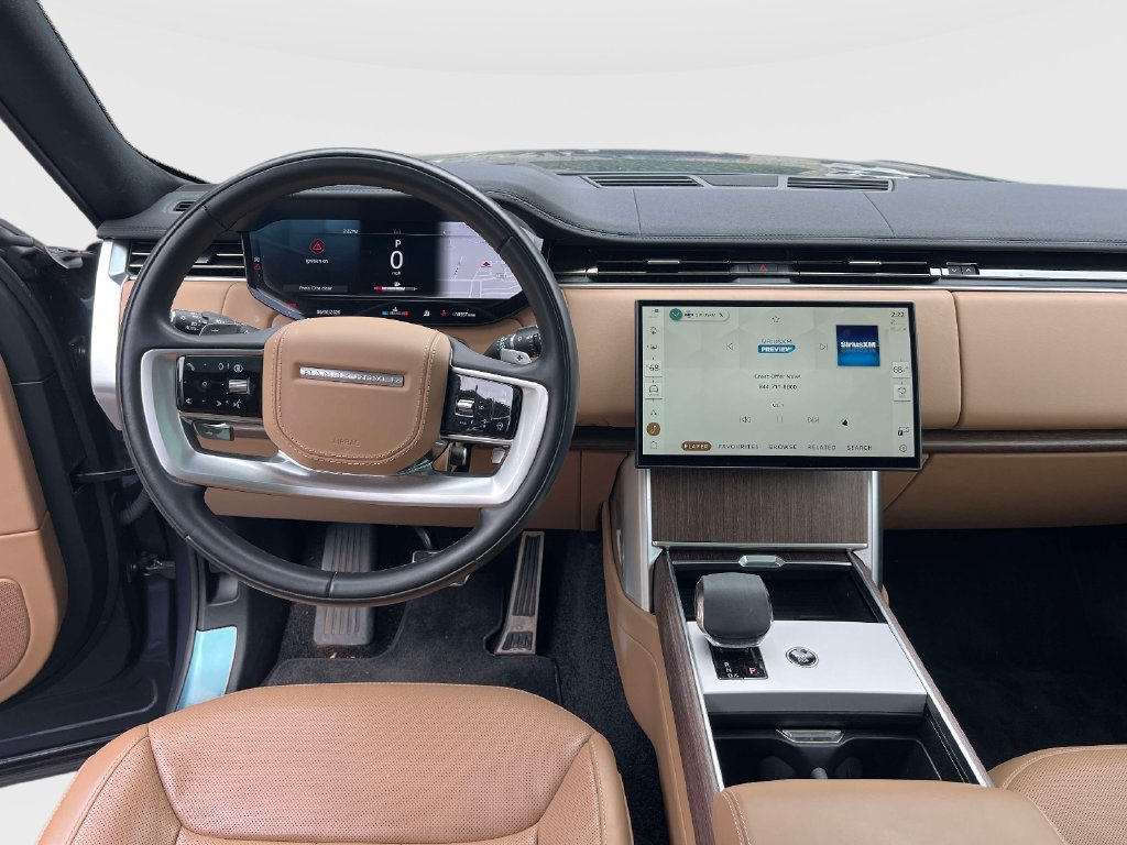 Used 2024 Land Rover Range Rover SE AWD/4WD image 12