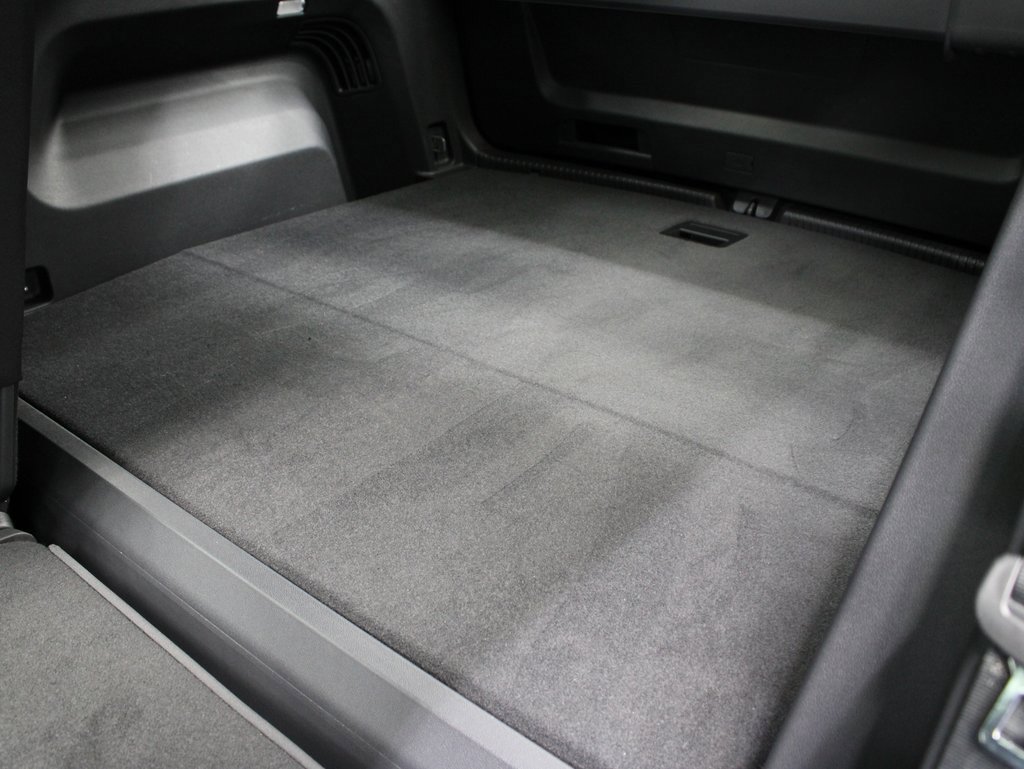 Used 2024 Volkswagen Atlas Cross Sport SEL Premium R-Line image 12