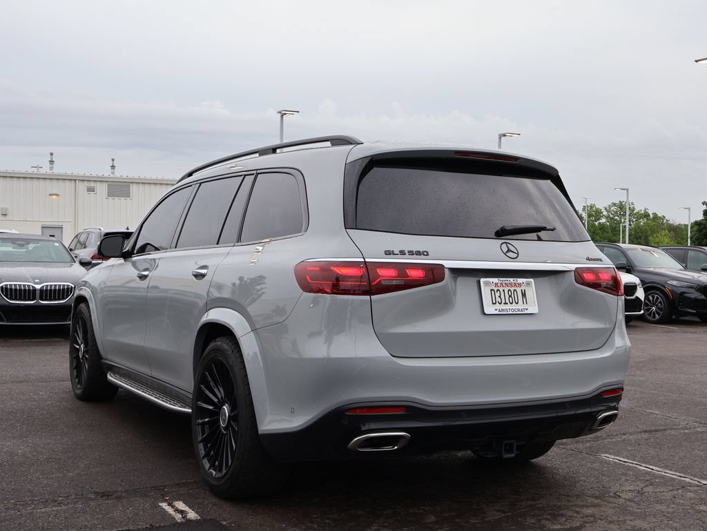 Used 2024 Mercedes-Benz GLS 580 4MATIC image 21