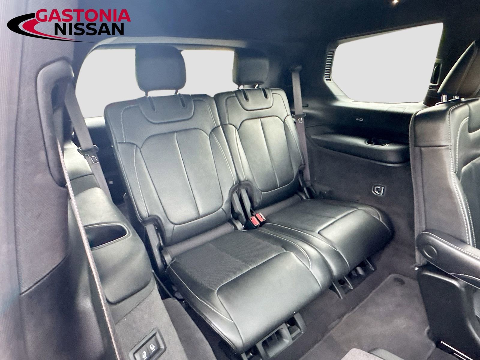 Used 2021 Jeep Grand Cherokee L Overland w/ Luxury Tech Group IV AWD/4WD image 35