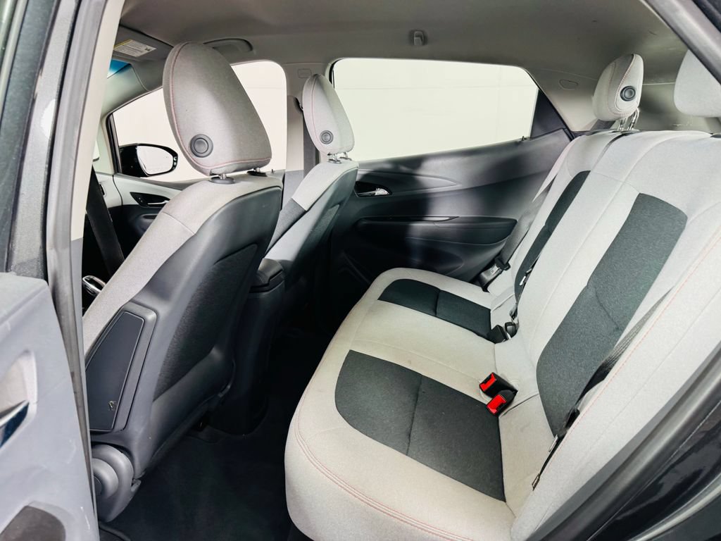 Used 2021 Chevrolet Bolt LT FWD image 19