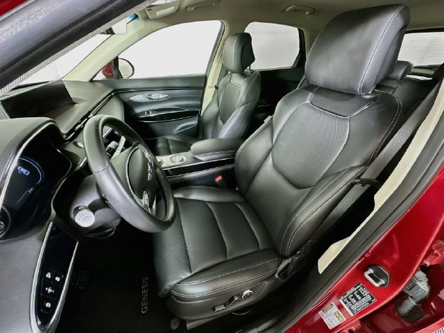 Used 2025 Genesis GV70 2.5T AWD/4WD image 26