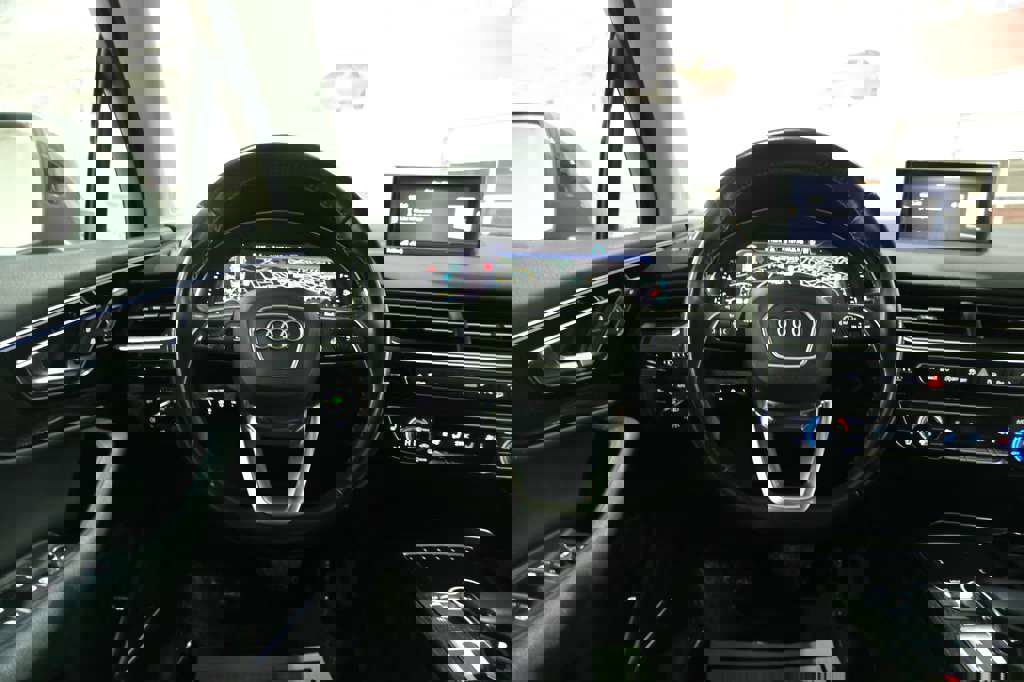 Used 2019 Audi Q7 3.0T Premium Plus w/ Premium Plus Package image 35