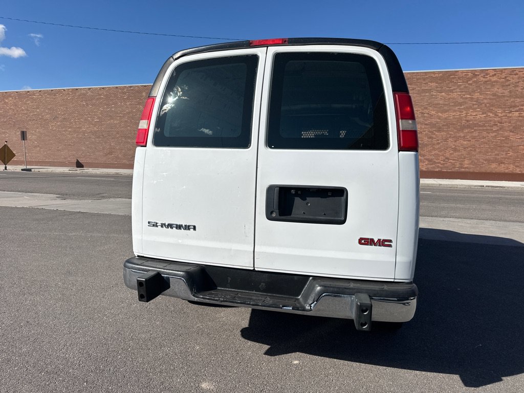 Used 2014 GMC Savana 2500 RWD image 4