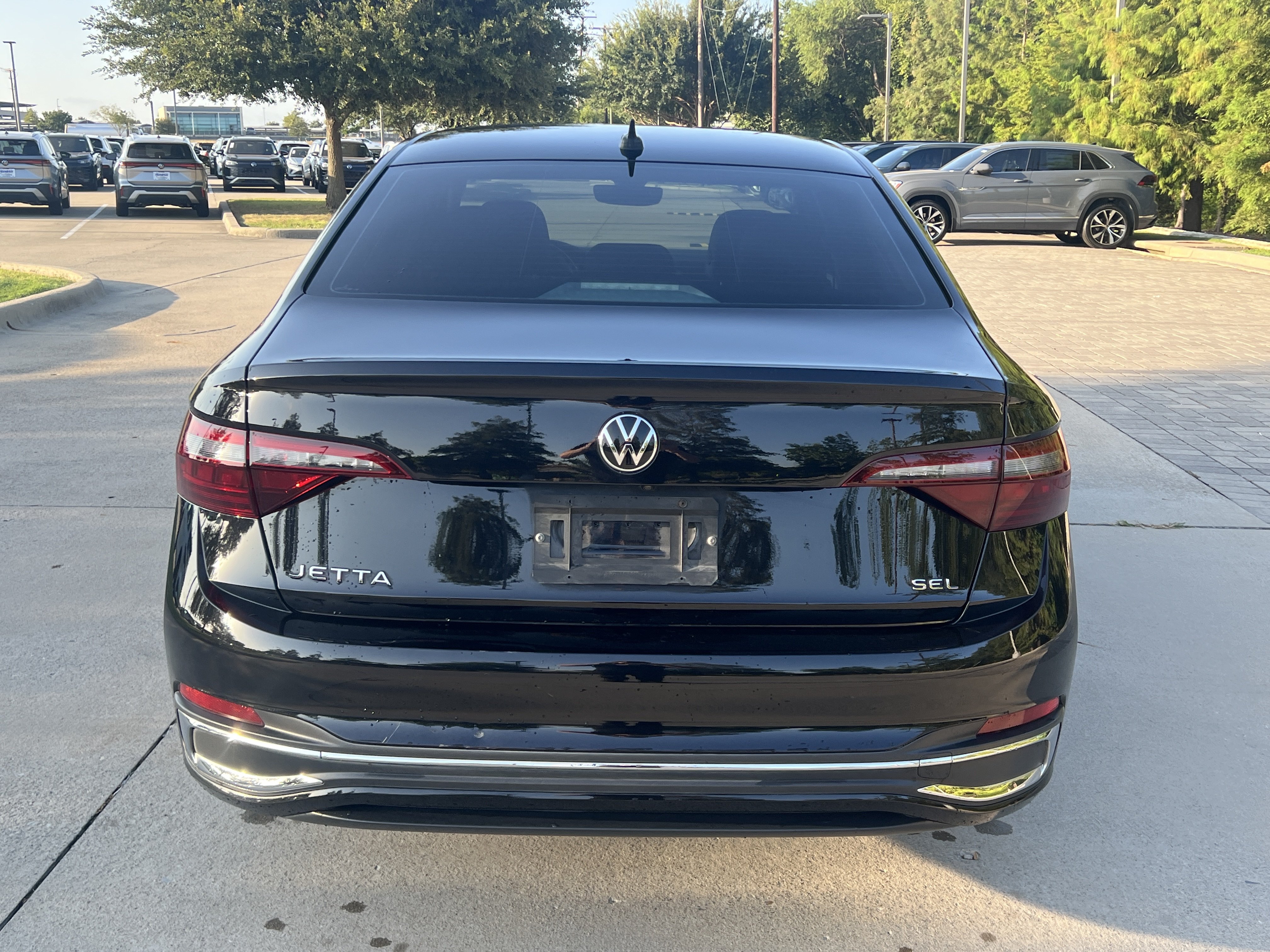 Certified 2022 Volkswagen Jetta SEL FWD image 8
