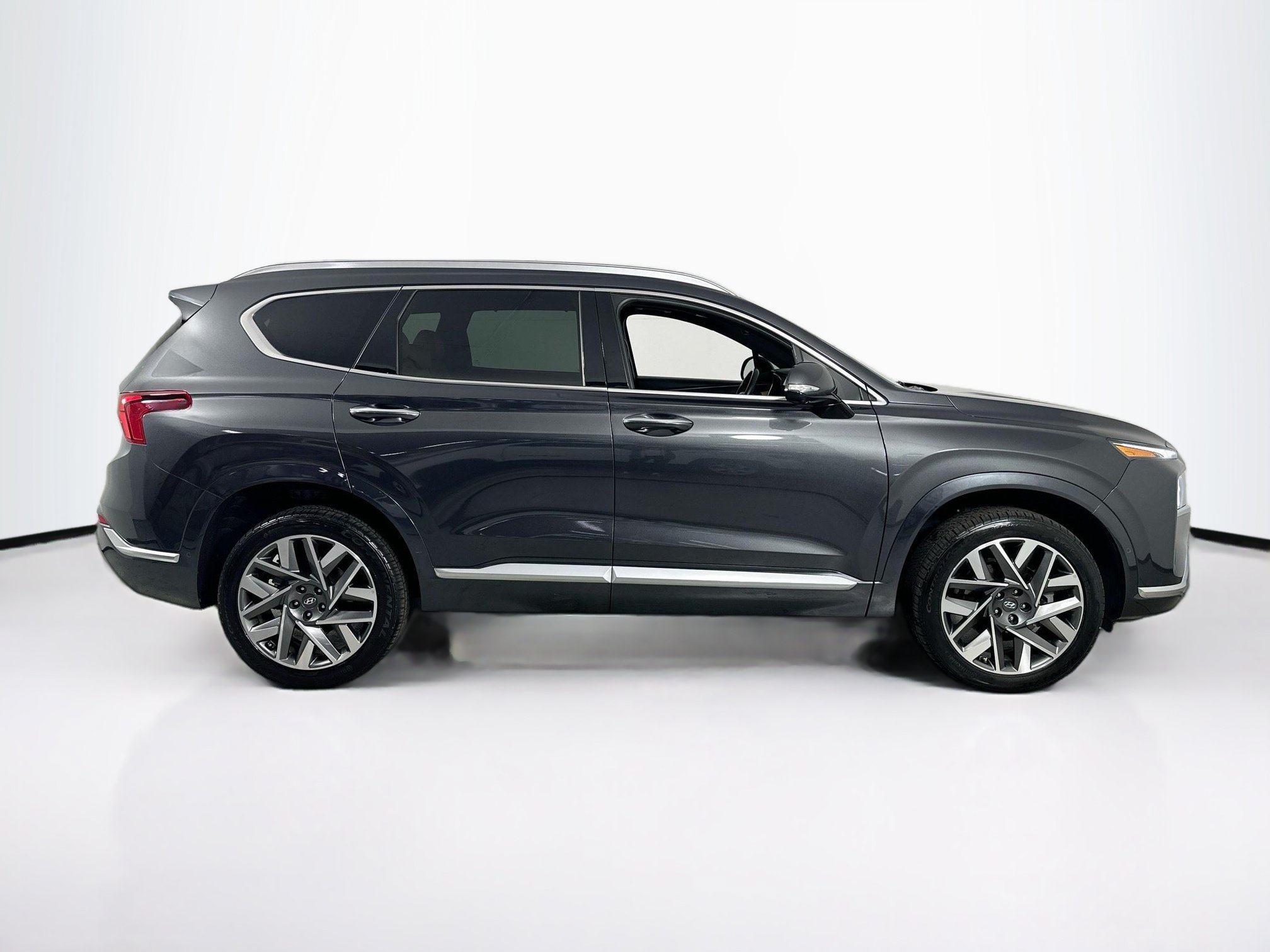 Used 2022 Hyundai Santa Fe Calligraphy AWD/4WD image 4