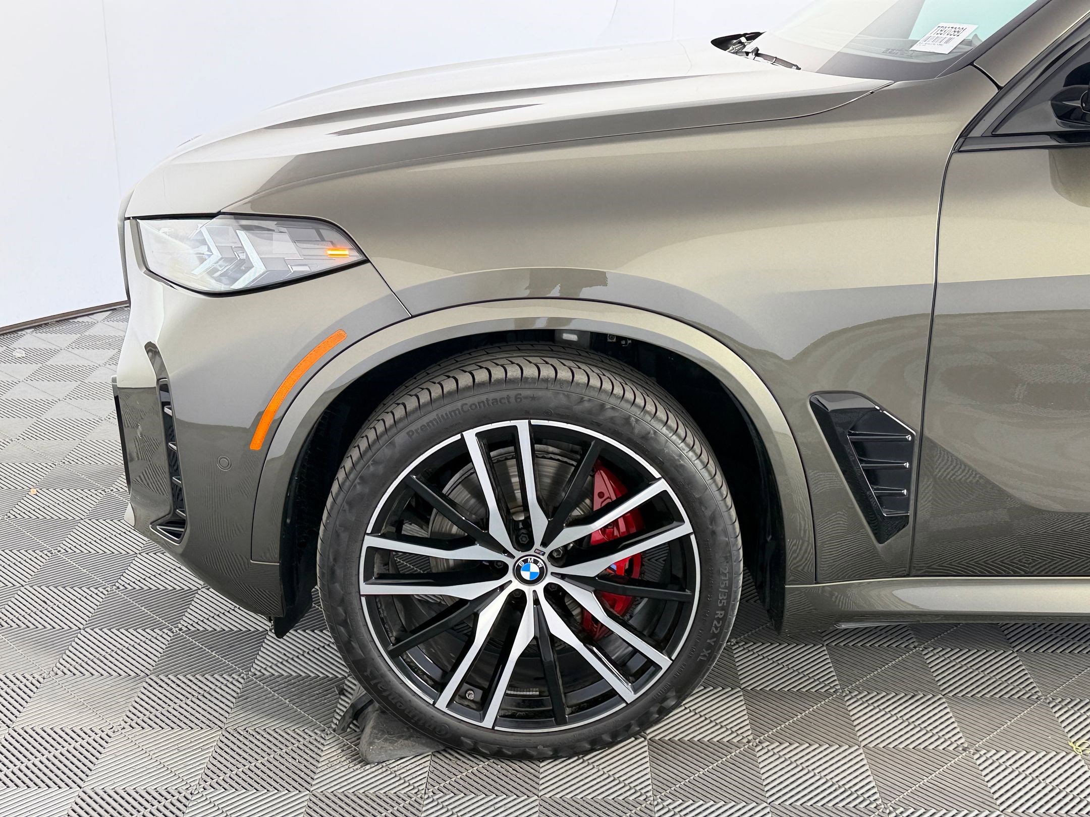 Used 2026 BMW X5 sDrive40i w/ M Sport Package RWD image 11