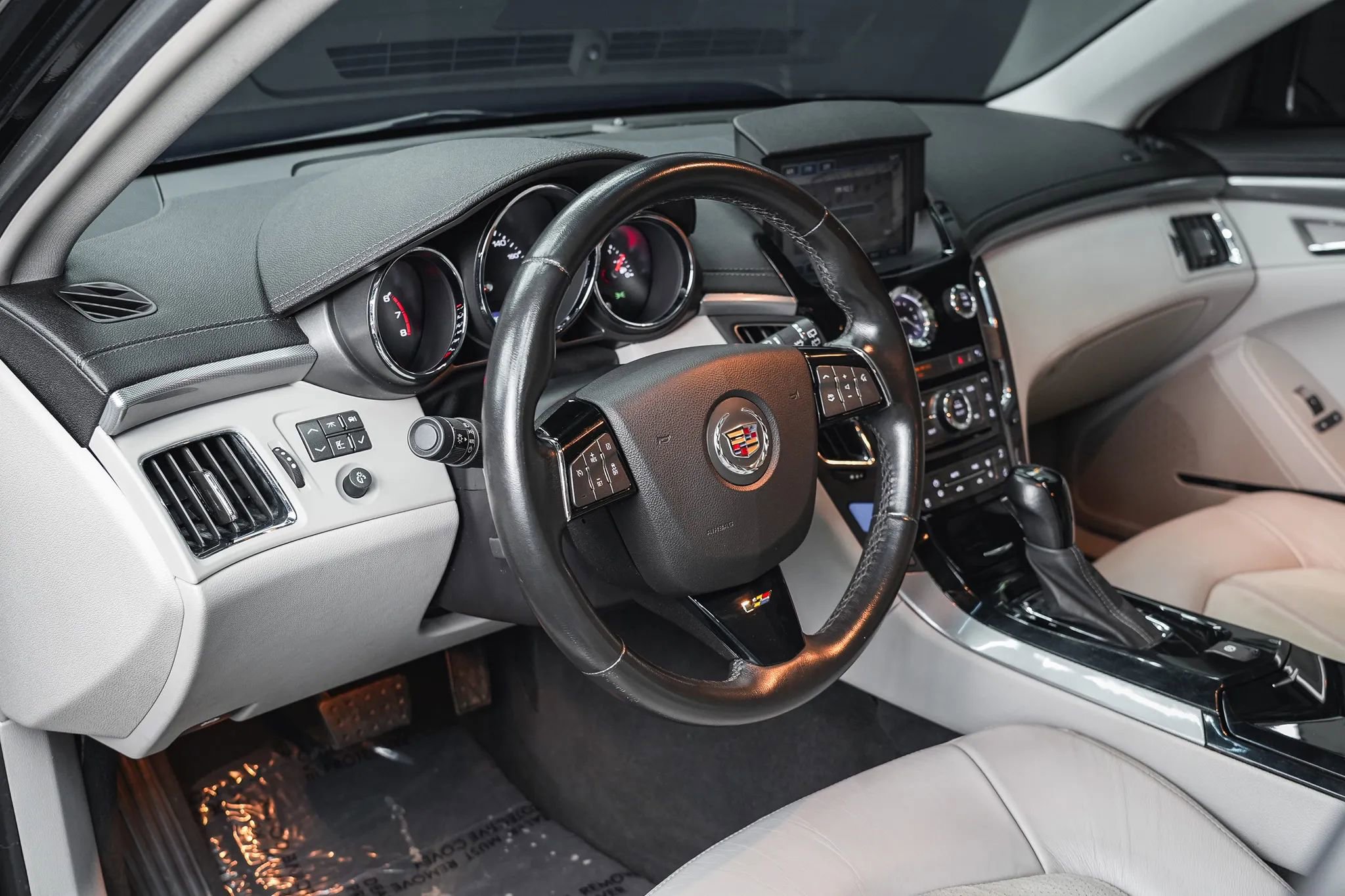 Used 2014 Cadillac CTS V image 38