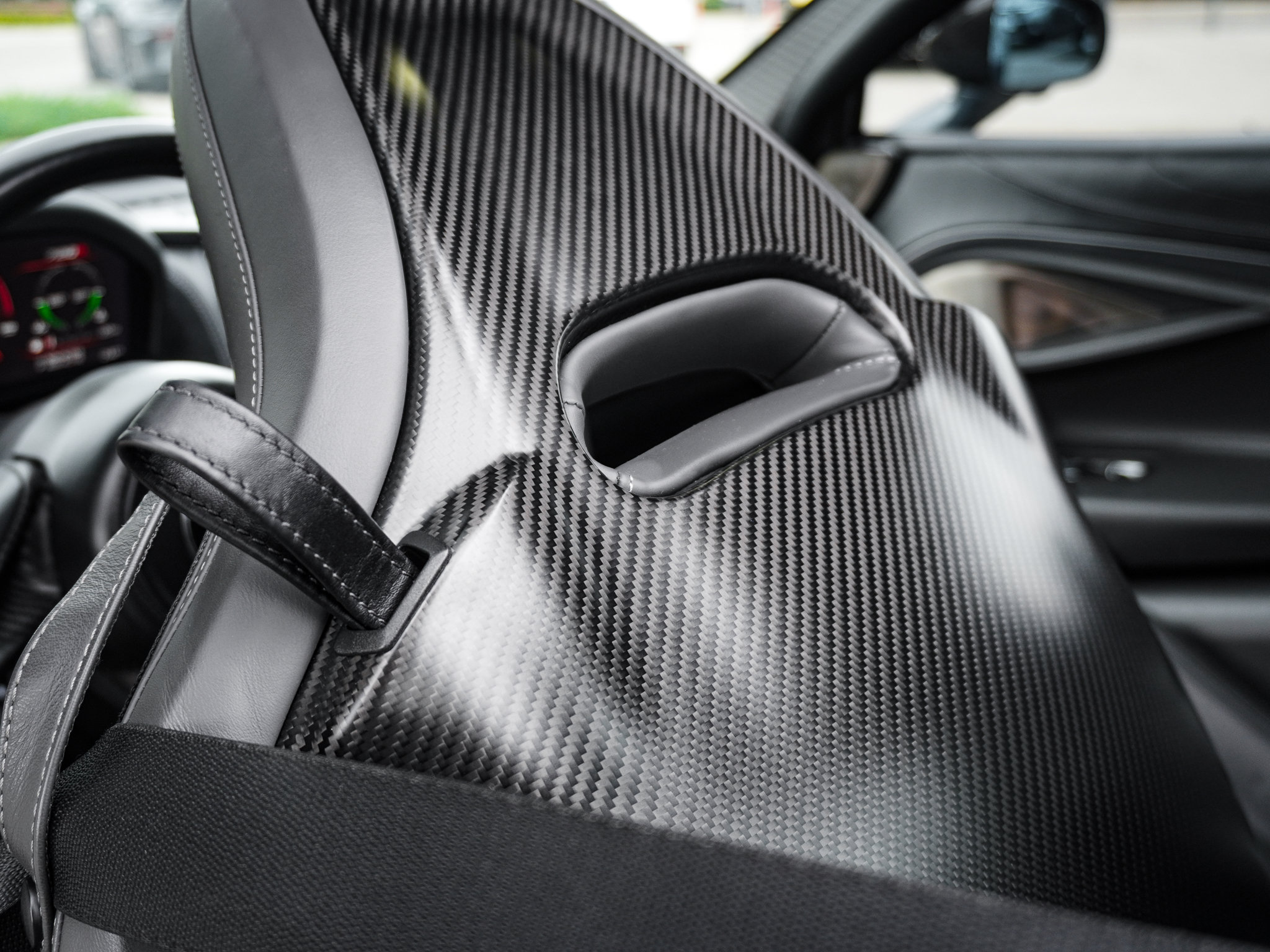 Used 2018 McLaren 720S Luxury RWD image 24