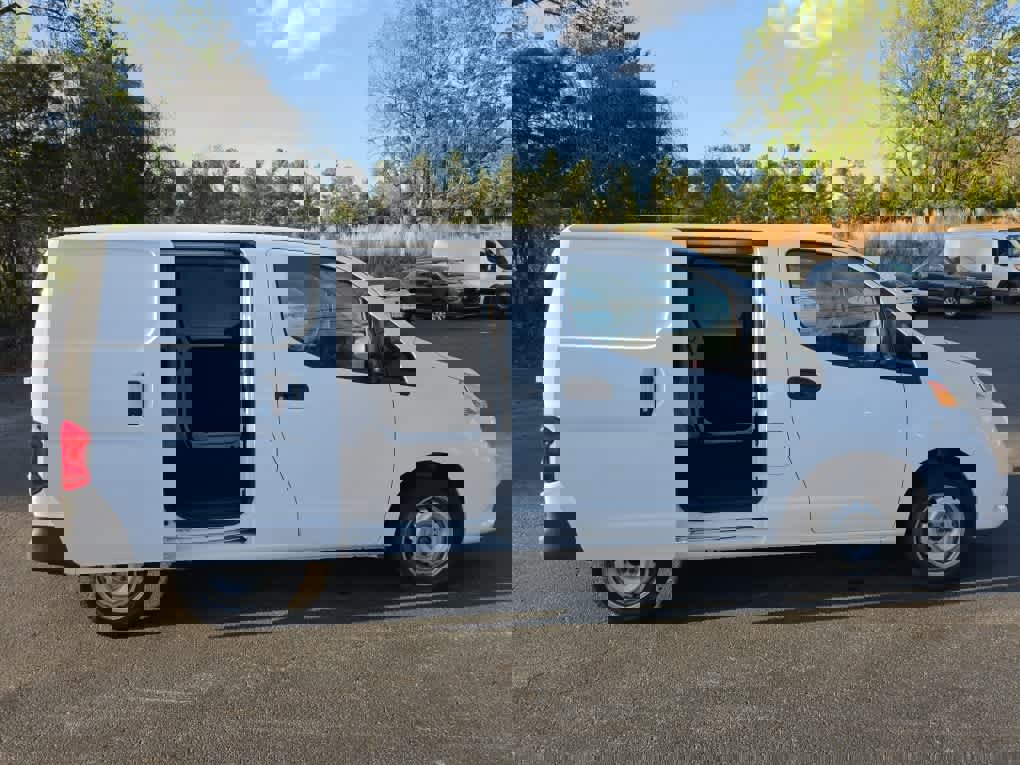 Used 2020 Nissan NV200 S image 25