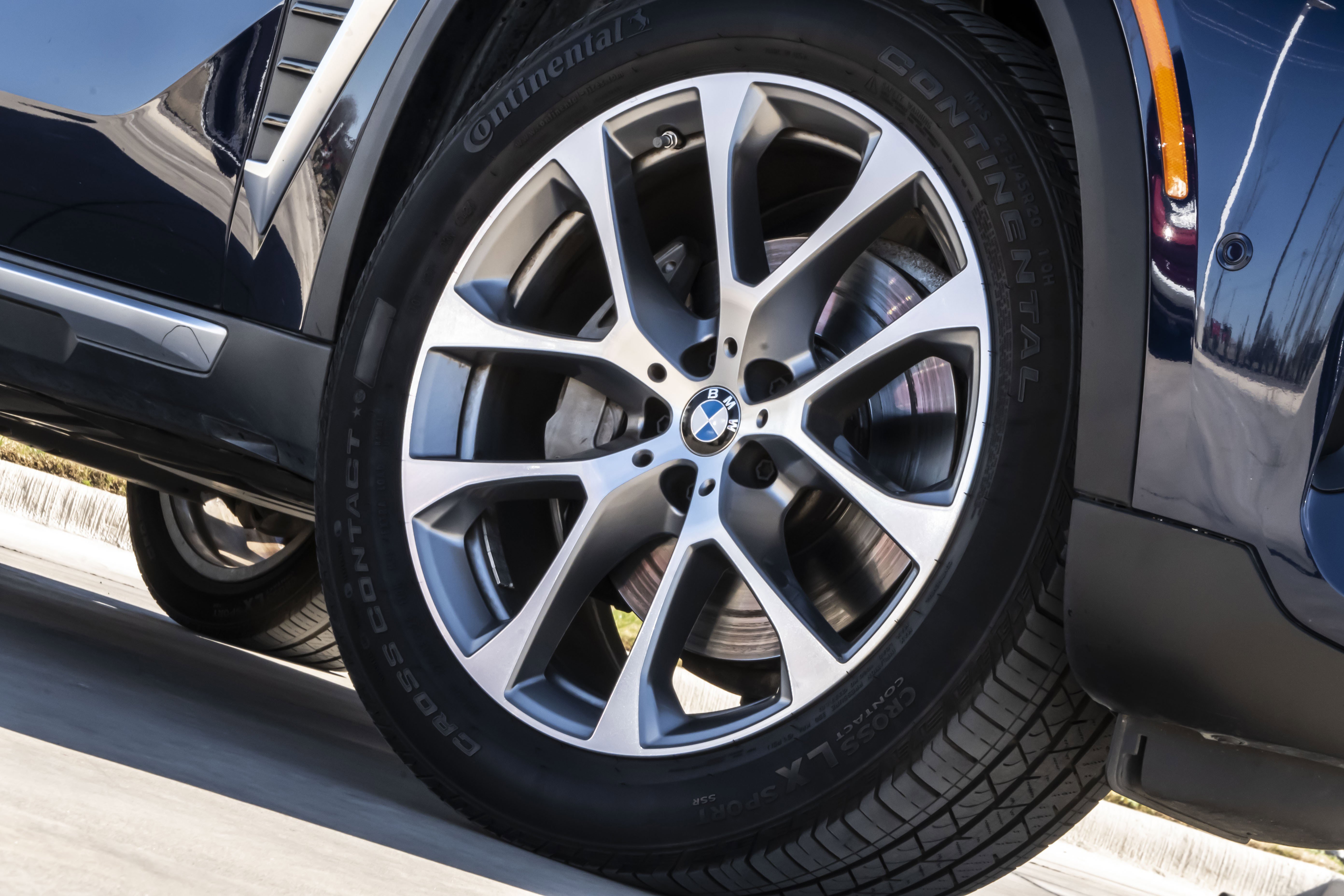 Certified 2024 BMW X5 sDrive40i w/ Premium Package image 8