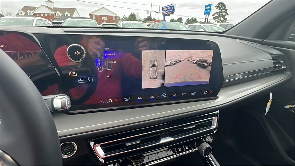 New 2026 Chevrolet Traverse LT w/ Sun and Wheel Package image 28