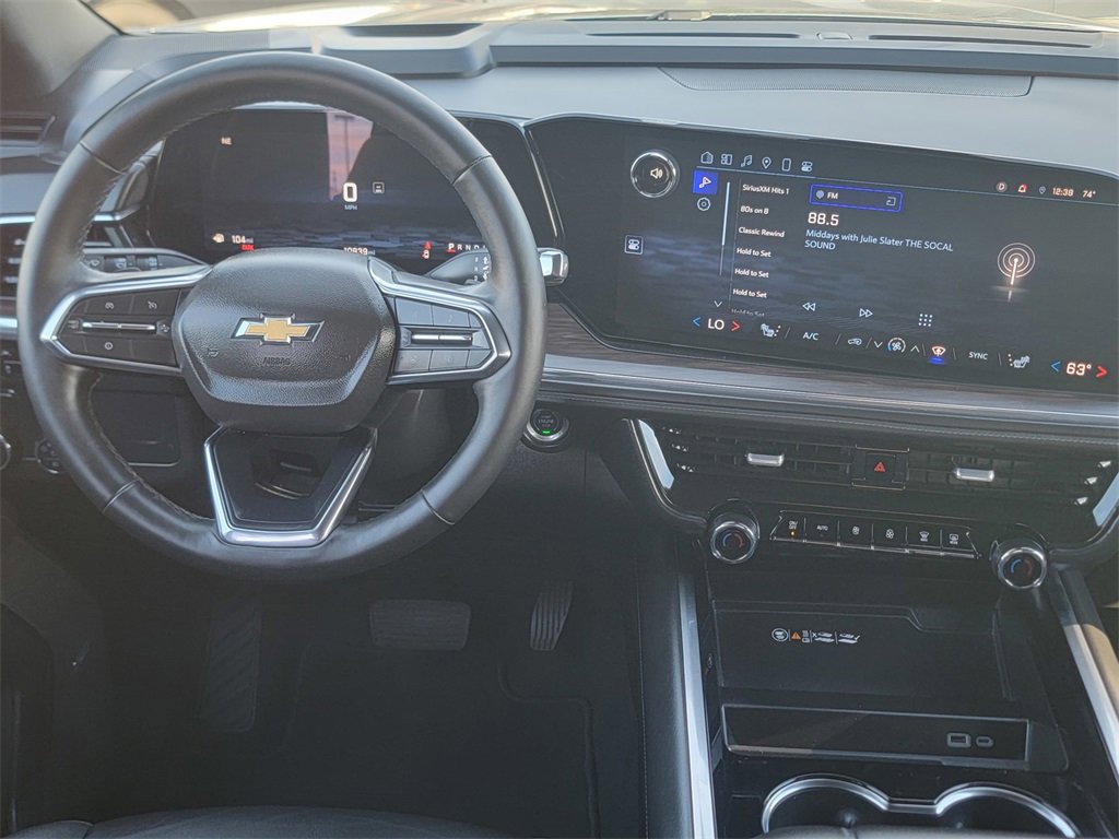 Used 2025 Chevrolet Suburban LT w/ Comfort Package image 20